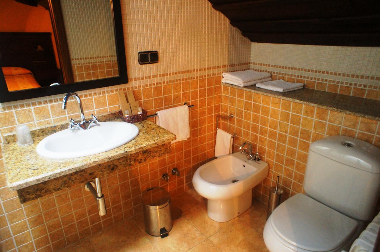 Hotel Mirador Da Ribeira Viana do Bolo Esterno foto