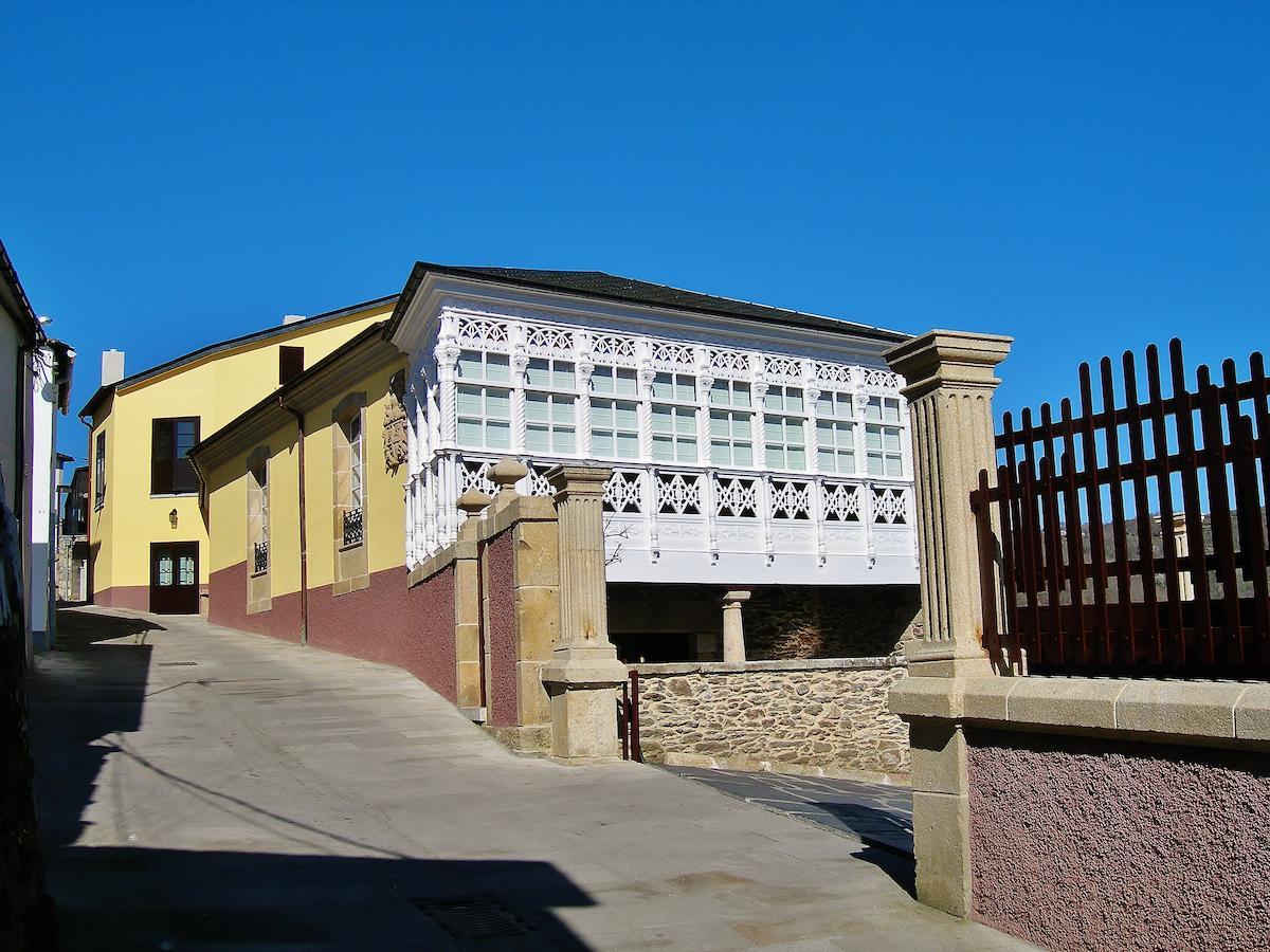 Hotel Mirador Da Ribeira Viana do Bolo Esterno foto